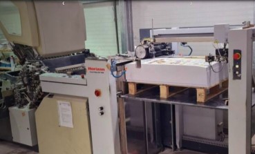 Cross folding machinery